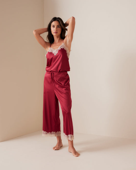 Ornate Lace Trim Cropped Pant