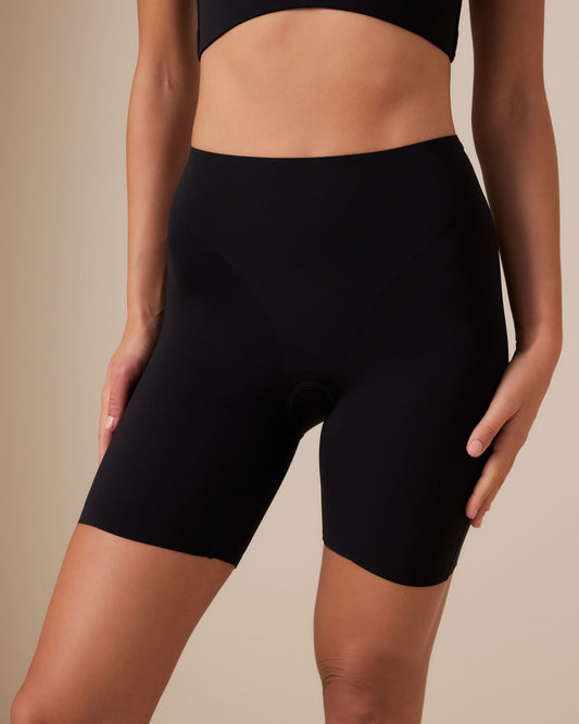 Sculpt Shaping Short